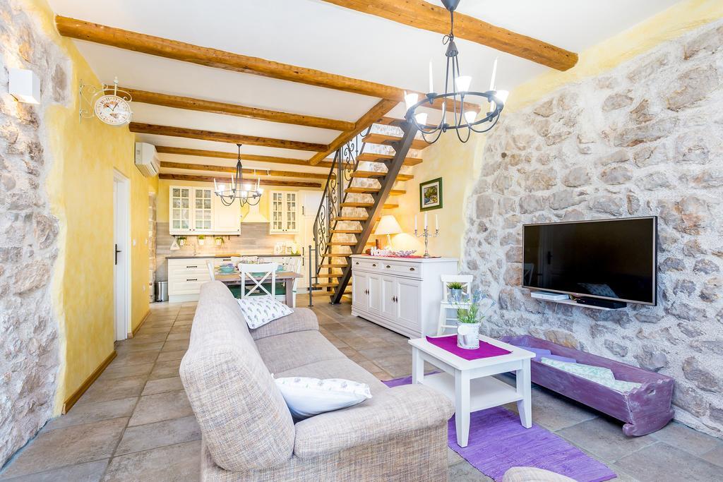 Holiday House Kate Čižići エクステリア 写真